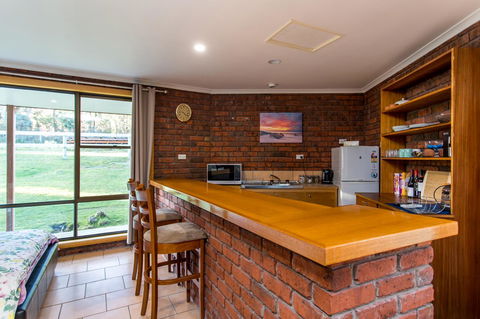 Acton Park Holiday Units - Accommodation Gladstone 16