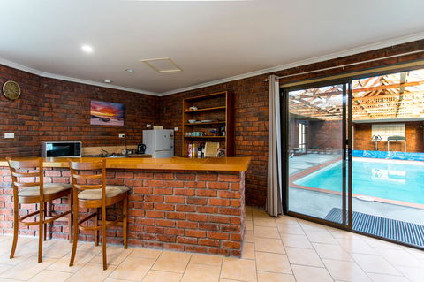Acton Park Holiday Units - Accommodation Gladstone 12