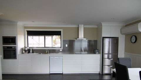 SEA EAGLE COTTAGE Amazing Views Of Bay Of Fires - Accommodation Gladstone 7