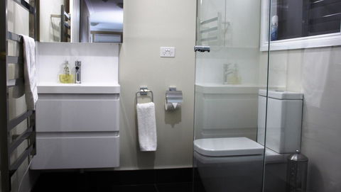 SEA EAGLE COTTAGE Amazing Views Of Bay Of Fires - Accommodation Gladstone 9