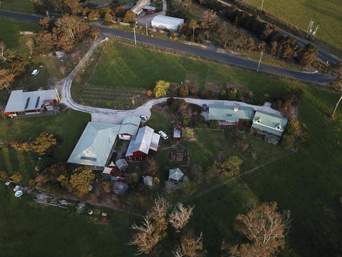 Platypus Park Country Retreat - Accommodation Gladstone 0