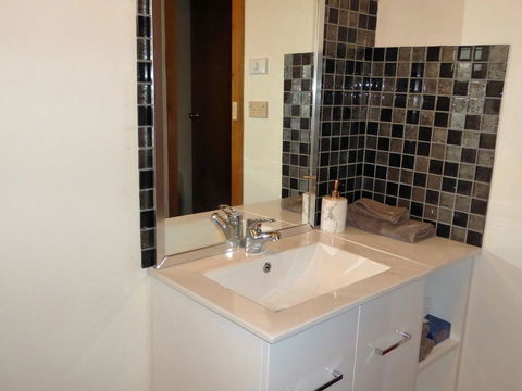 Platypus Park Country Retreat - Accommodation Gladstone 12