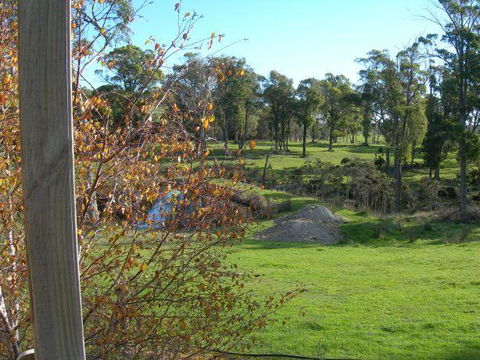 Platypus Park Country Retreat - Accommodation Gladstone 10
