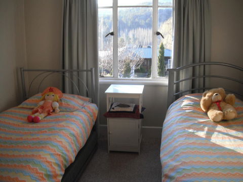 Maydena Chalet - Accommodation Gladstone 13