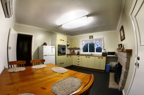 Maydena Chalet - Accommodation Gladstone 9