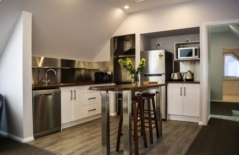Heathfield Apartments - Accommodation Gladstone 2
