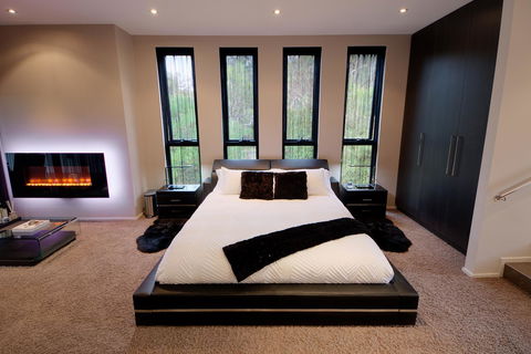 Amare Beachside Luxury - Accommodation Gladstone 13
