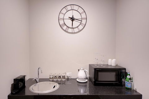 Amare Beachside Luxury - Accommodation Gladstone 17