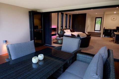 Amare Beachside Luxury - Accommodation Gladstone 20