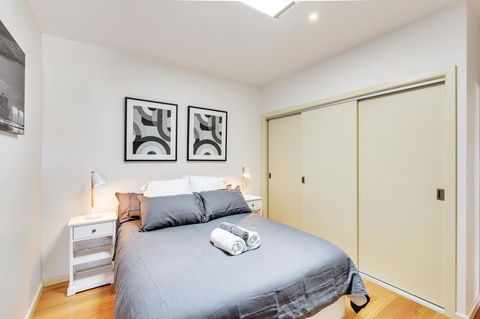 Bellerive Marina View Apartments NO 27 - Accommodation Gladstone 8