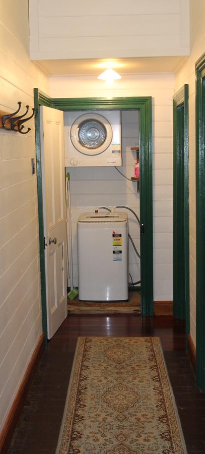 Kerrellie Cottages 2, 4 & 8 Reid Street - Accommodation Gladstone 10