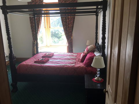 Kerrellie Cottages 2, 4 & 8 Reid Street - Accommodation Gladstone 13