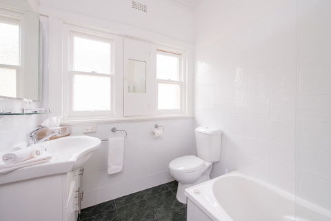 Jones On Wilson Boutique B&B - Accommodation Gladstone 26