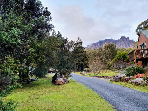Roland B&B - Accommodation Gladstone 27