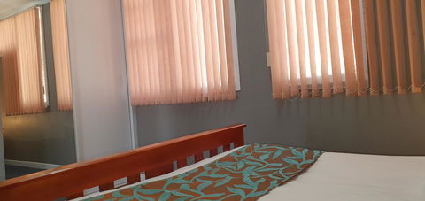Roland B&B - Accommodation Gladstone 4
