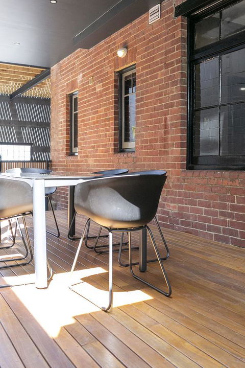 Insomnia On Elizabeth - Accommodation Gladstone 27