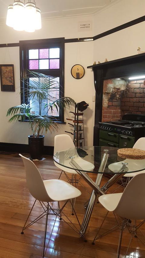 Insomnia On Elizabeth - Accommodation Gladstone 30