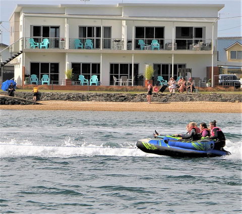 Ulverstone River Edge HolidayApartments - Accommodation Gladstone 11