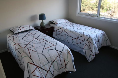 Penguin Seaside Farm - Accommodation Gladstone 6