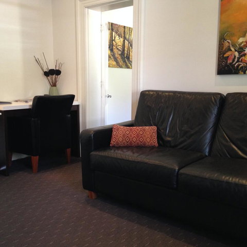 Auldington Hotel - Accommodation Gladstone 43