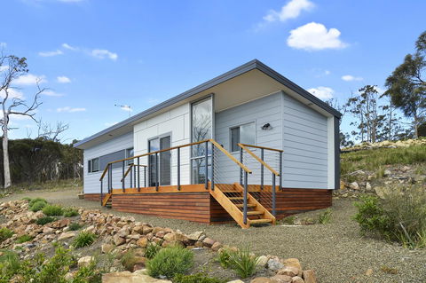 Chill Tasmania - Accommodation Gladstone 4