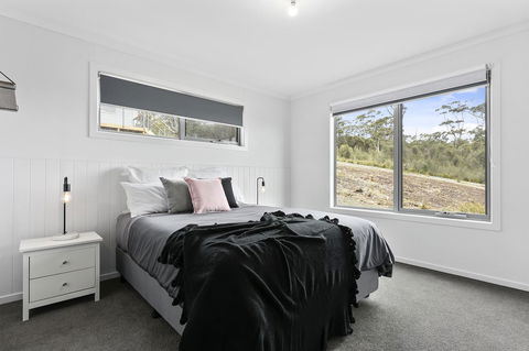 Chill Tasmania - Accommodation Gladstone 7