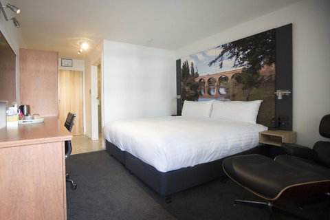 Hotel Launceston - Accommodation Gladstone 1