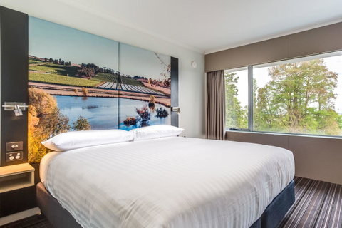 Hotel Launceston - Accommodation Gladstone 2