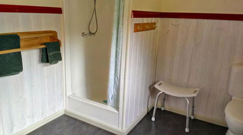 The Crays Accommodation - Accommodation Gladstone 11