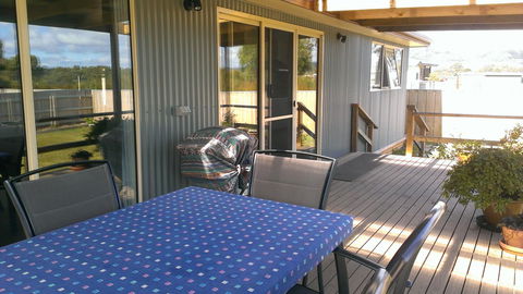 The Crays Accommodation - Accommodation Gladstone 6