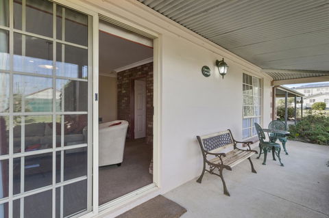 Swansea Cottages & Lodge Suites - Accommodation Gladstone 24