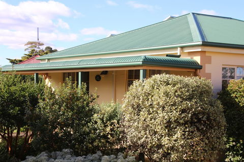 Swansea Cottages & Lodge Suites - Accommodation Gladstone 8