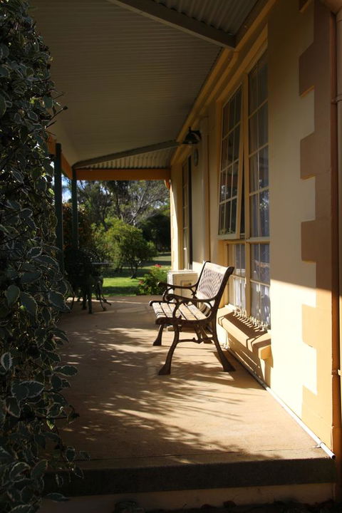 Swansea Cottages & Lodge Suites - Accommodation Gladstone 7