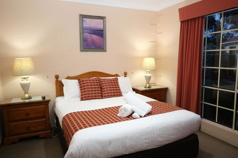 Swansea Cottages & Lodge Suites - Accommodation Gladstone 10