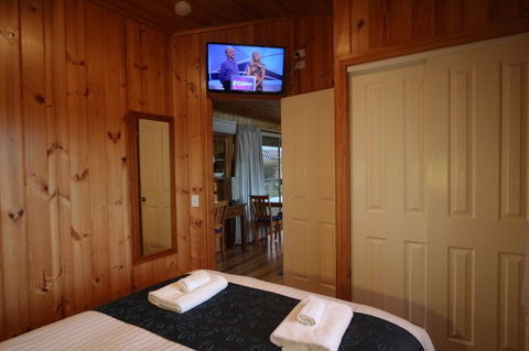 Swansea Cottages & Lodge Suites - Accommodation Gladstone 35