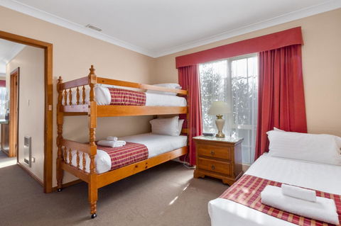 Swansea Cottages & Lodge Suites - Accommodation Gladstone 25