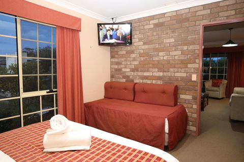 Swansea Cottages & Lodge Suites - Accommodation Gladstone 21