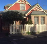 3 batten street - Accommodation Gladstone