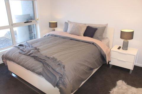 Hilltop Ocean Views å±±é¡¶æµ·æ™¯ - Accommodation Gladstone 9