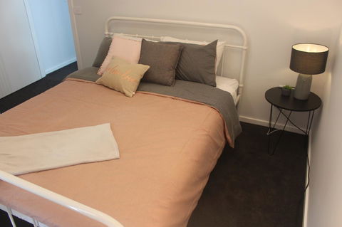 Hilltop Ocean Views å±±é¡¶æµ·æ™¯ - Accommodation Gladstone 13