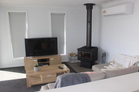 Hilltop Ocean Views å±±é¡¶æµ·æ™¯ - Accommodation Gladstone 17