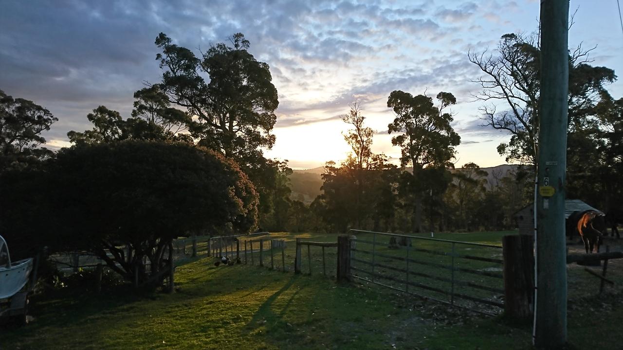 Holwell TAS Accommodation Gladstone