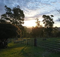 Glengarry farm stay BnB - Accommodation Gladstone