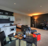 Sheer Pleasure Accommodation - Accommodation Gladstone