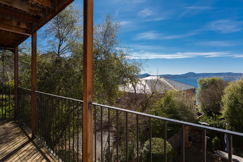 Maison Del Mar - Accommodation Gladstone 21