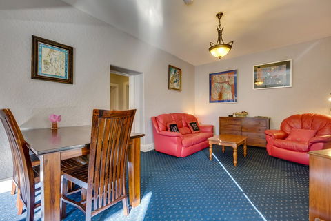 Maison Del Mar - Accommodation Gladstone 10