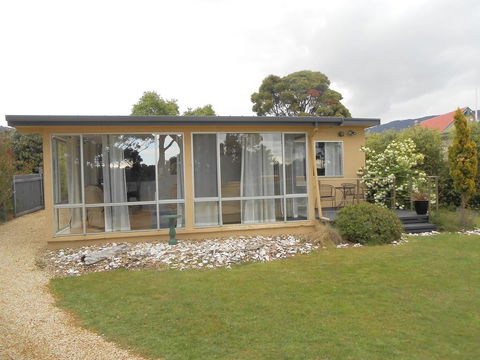 Bruny Ocean Cottage - Accommodation Gladstone 13