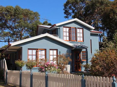 Cod Rock Point - Accommodation Gladstone 23