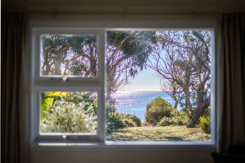 Cod Rock Point - Accommodation Gladstone 3