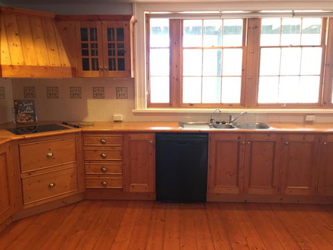 CLAYFIELD HOMESTEAD - Rustic Country Accommodation - Accommodation Gladstone 7